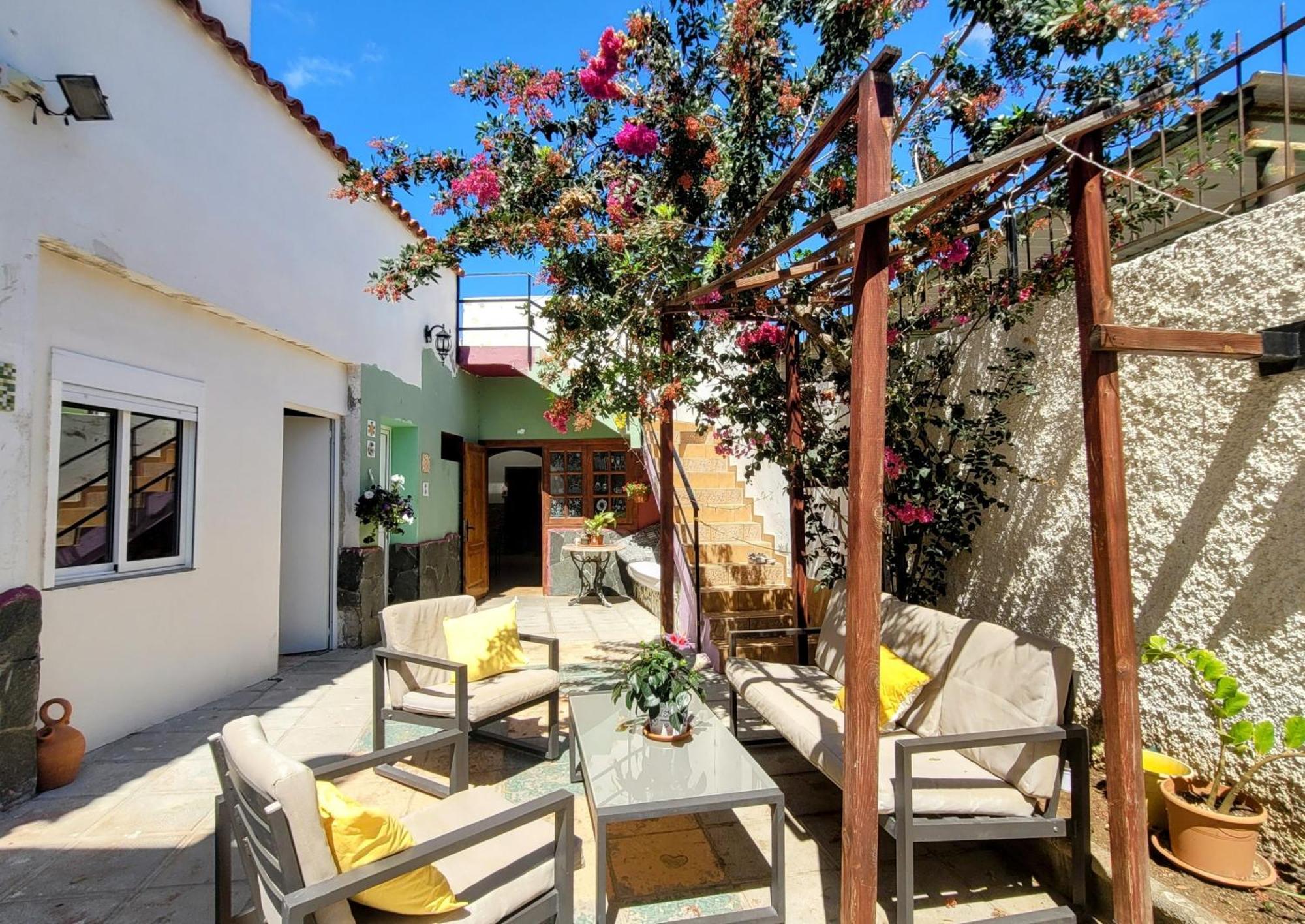 Eden Guesthouse Sardina Exterior foto